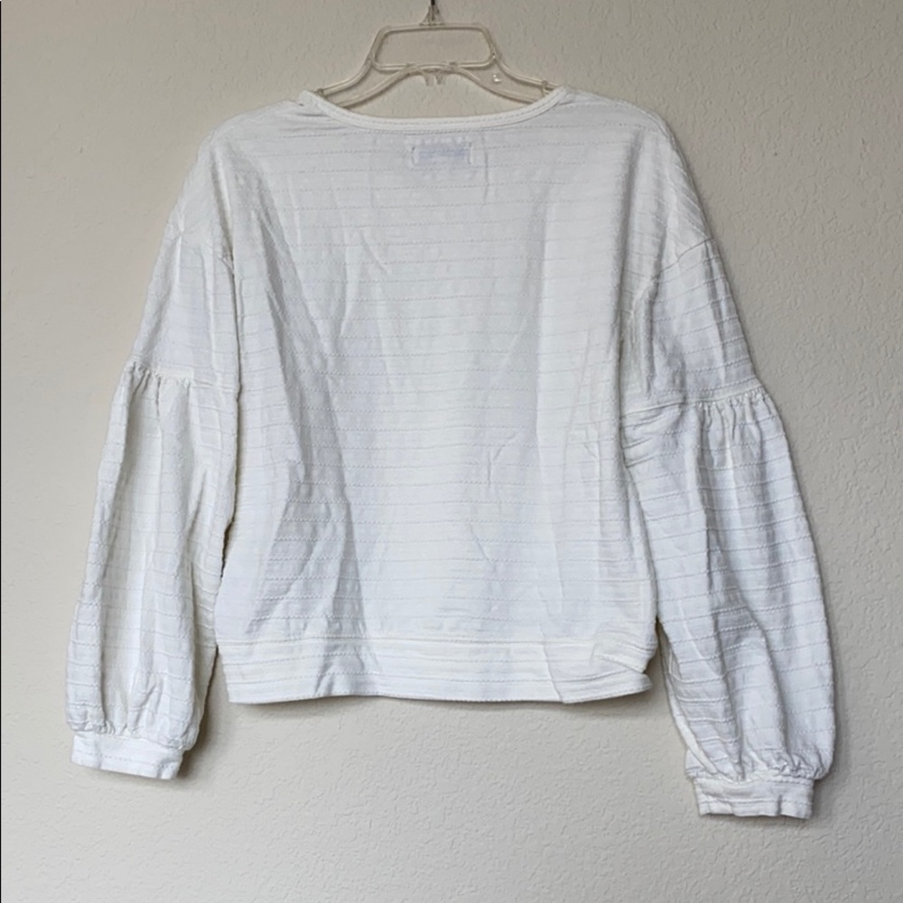 Texture & Thread Bubble-Sleeve Top - Picture 3 of 3